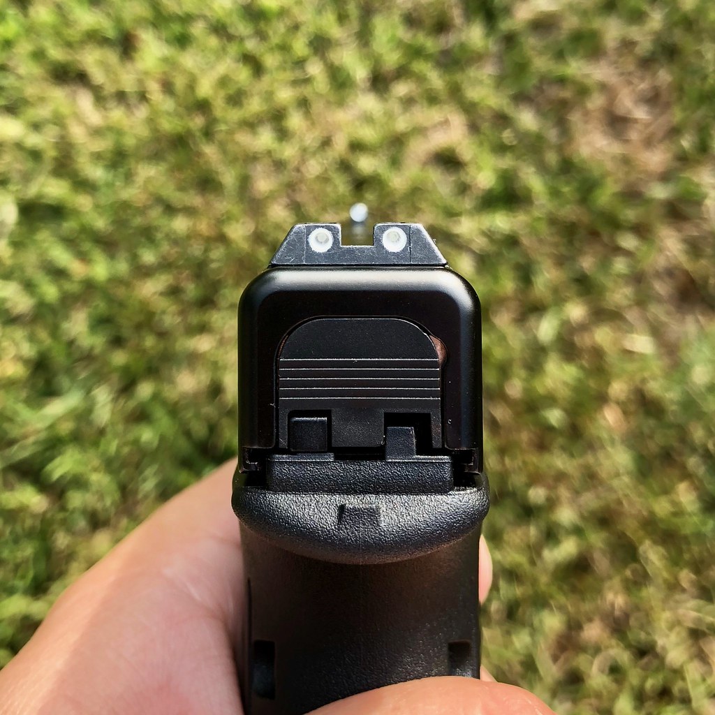 Glock Factory Three Dot Night Sights down sight view