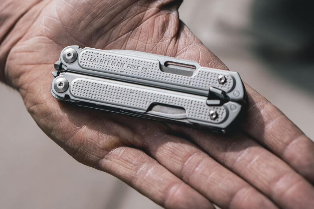 Leatherman Free P2 Closed